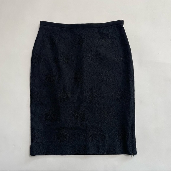 Diane Von Furstenberg Dresses & Skirts - DIANE VON FURSTENBERG “Stevie” bonded lace pencil skirt